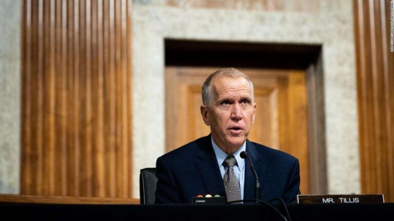 Fight over Supreme Court shakes up Senate race in North Carolina