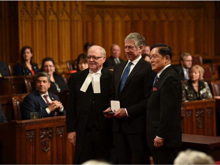 Douglas Todd: Immigration lawyer Richard Kurland’s world of intrigue