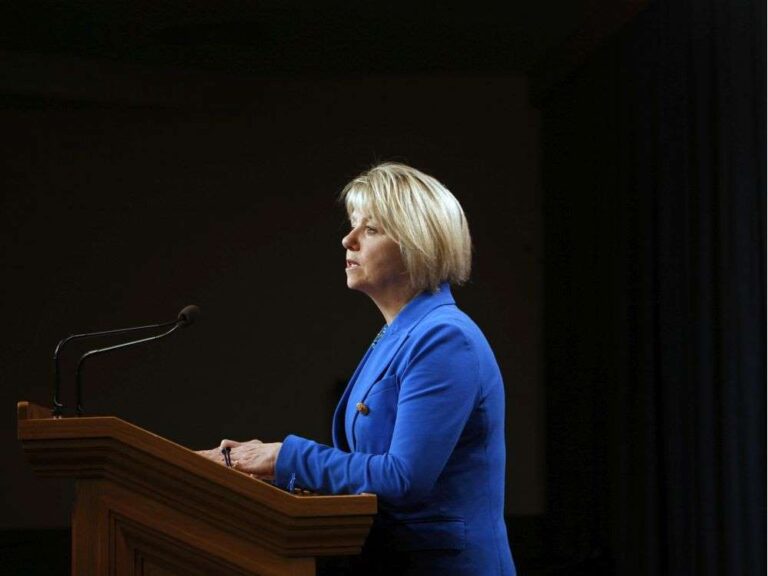 COVID-19: ‘Ask someone if they are OK,’ Dr. Henry tells girls at Science World STEAM event