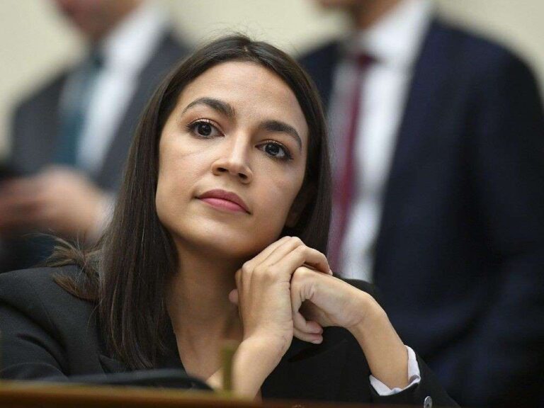 AOC says ‘extremely hostile’ and incompetent Democrats had her reconsidering political career
