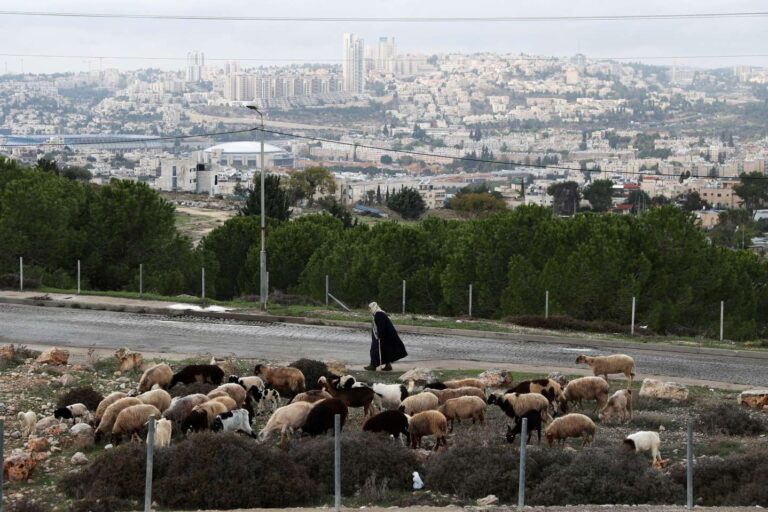 Israel promotes settlement plan for sensitive East Jerusalem area