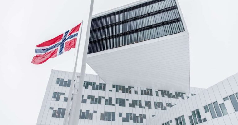 World’s largest offshore wind farm seals financing deal worth $8 billion