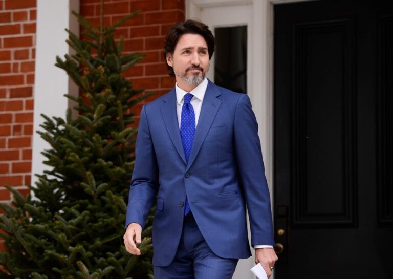 Trudeau says country’s future at stake as COVID-19 projections take troubling turn
