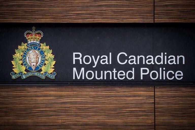 Arrest of Nunavut man knocked down by police truck door lawful: investigation