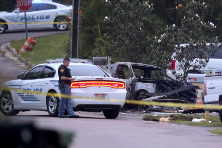 Plane crash into Mississippi house killed 4, including occupant of home: officials