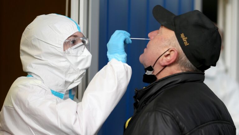 Ottawa child under 10 hospitalized with COVID-19 as active cases increase