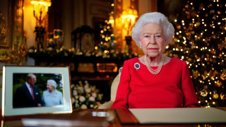 Queen recalls ‘familiar laugh missing’ in personal Christmas speech