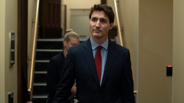 PM Trudeau rejects Russia referendum, again promises sanctions